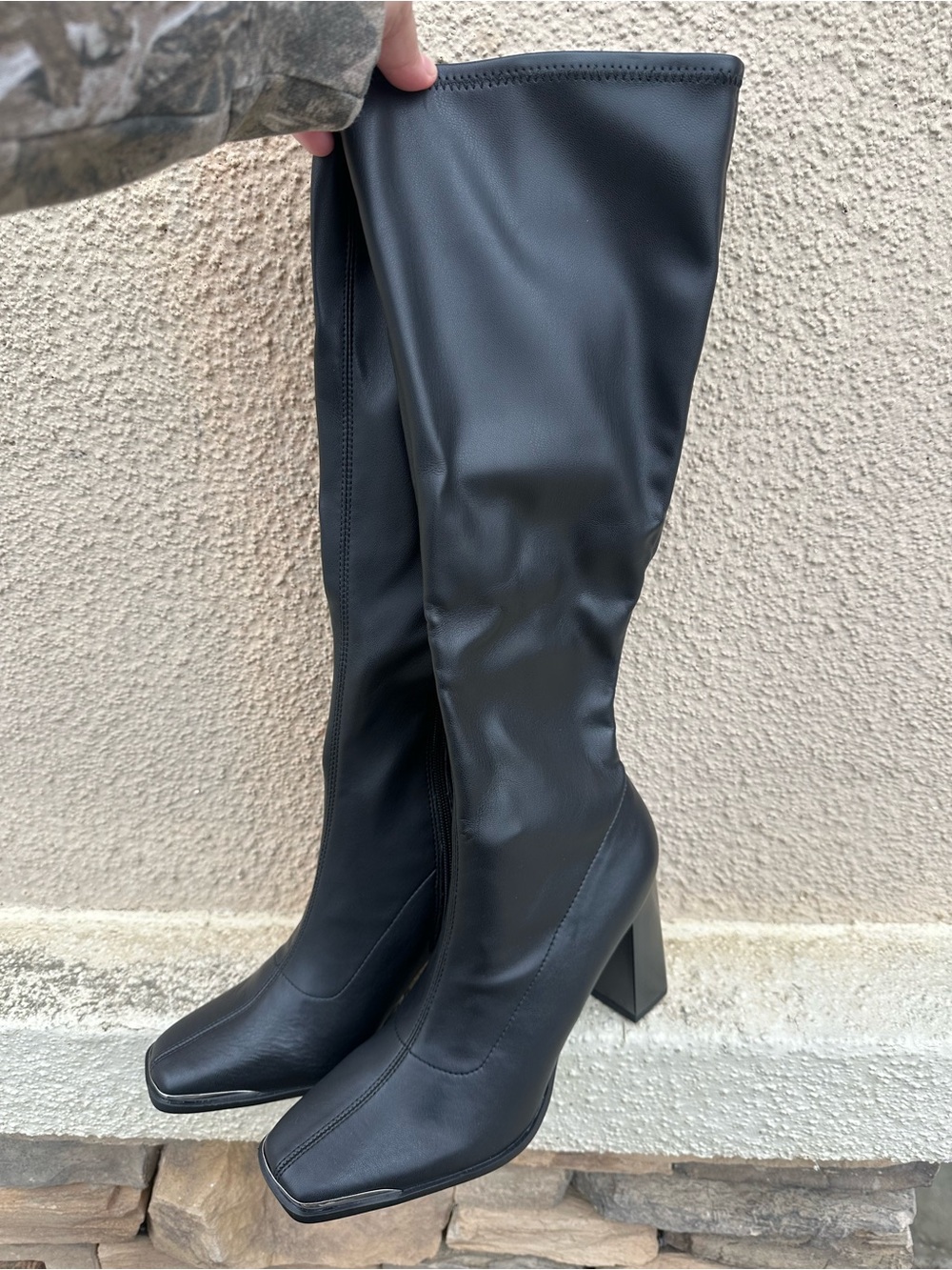 Bar lll Women's Black Knee-High Block Heel Boots